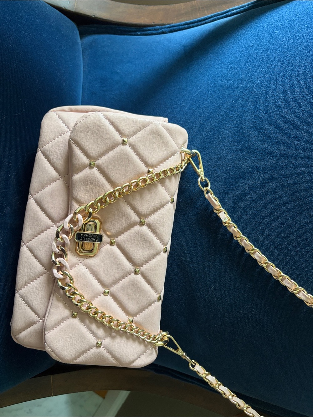 Quilted Chain Shoulder Bag in Light Pink